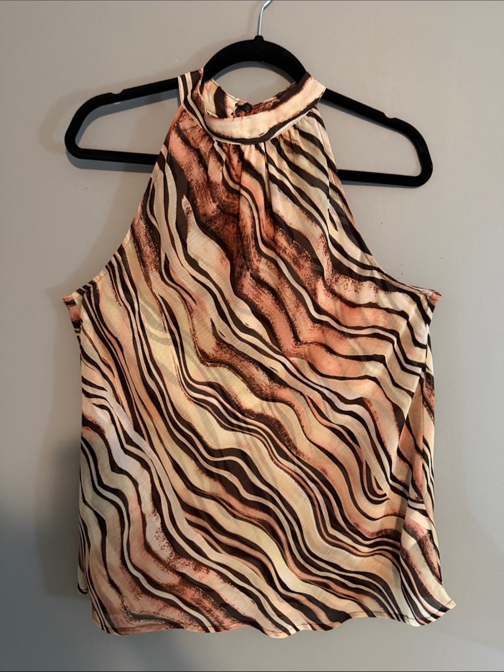 Liverpool Sleeveless High-Neck Wavy Animal-Print Top - Cream & Brown